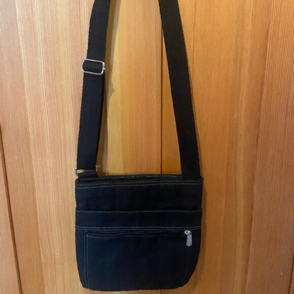 Thirty-one Black Cloth Cross Body Bag 11 L x 10.5 W - NWOT - Picture 3 of 6